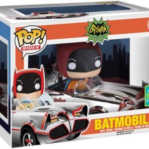 Batman et sa Batmobile — version Chrome