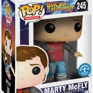 Marty McFly accompagné de son skateboard