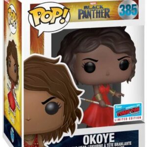Okoye — déclinaison en robe rouge