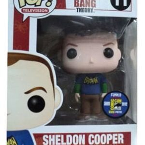 Sheldon Cooper avec son tee-shirt Batman